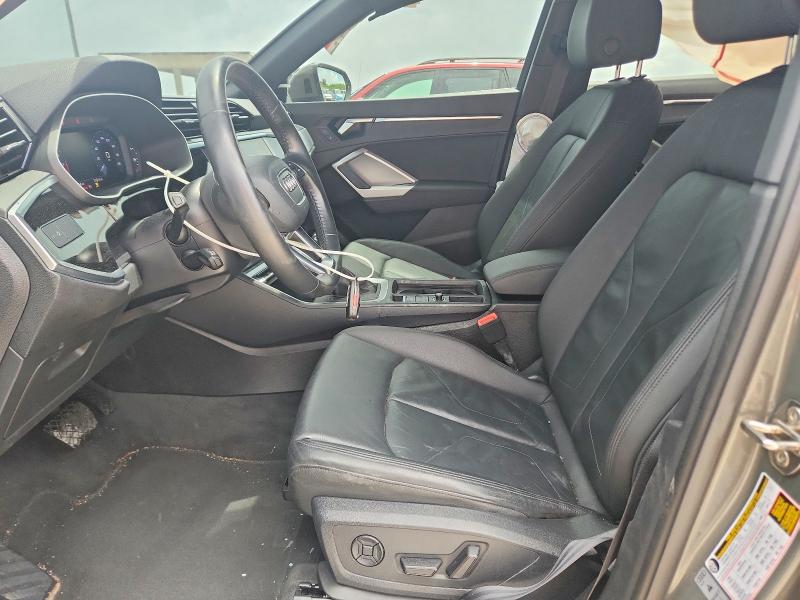 2020 Audi Q3 VIN WA1DECF32L1058349 COPART salvage auction — SIDE, Salvage Title, sold $3,150 on 2026-07-30 (photo 7)
