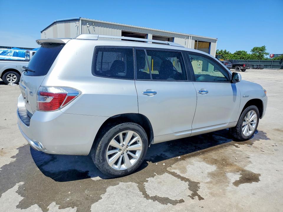 2008 Toyota Highlander hybrid VIN JTEEW44A882007594 COPART salvage auction — WATER/FLOOD, Mo - Salvage Certificate Of Title, sold $1,400 on 2026-07-06 (photo 3)