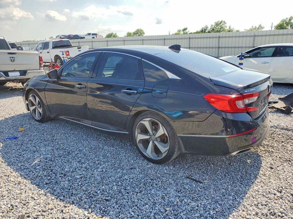 2018 Honda Accord VIN 1HGCV1F90JA157924 COPART salvage auction — REAR END, Id - Salvage Certificate Of Title, sold $4,600 on 2026-07-27 (photo 2)