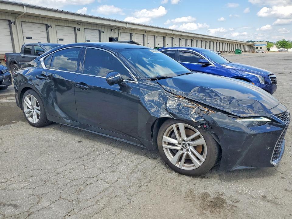 2021 Lexus Is VIN JTHA81F29M5045103 COPART salvage auction — SIDE, Ky - Cert Of Title-Salvage, sold $125 on 2026-07-30 (photo 4)