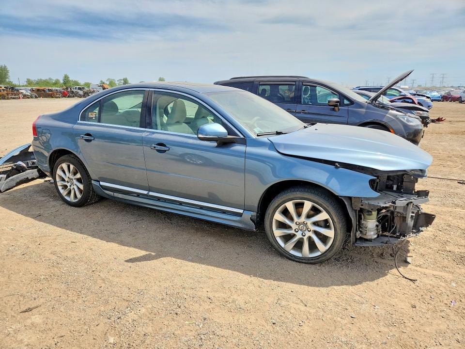 2012 Volvo VIN YV1902AH2C1157626 COPART salvage auction — FRONT END, Il - Salvage Certificate, sold $425 on 2026-07-07 (photo 4)