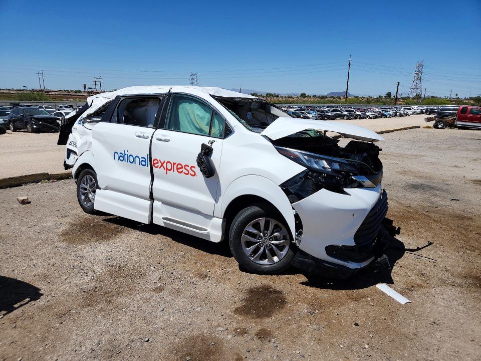 2022 Toyota Sienna VIN 5TDKSKFC6NS061311 COPART salvage auction — FRONT END, Az - Certificate Of Title, sold $1,750 on 2026-07-06 (photo 4)