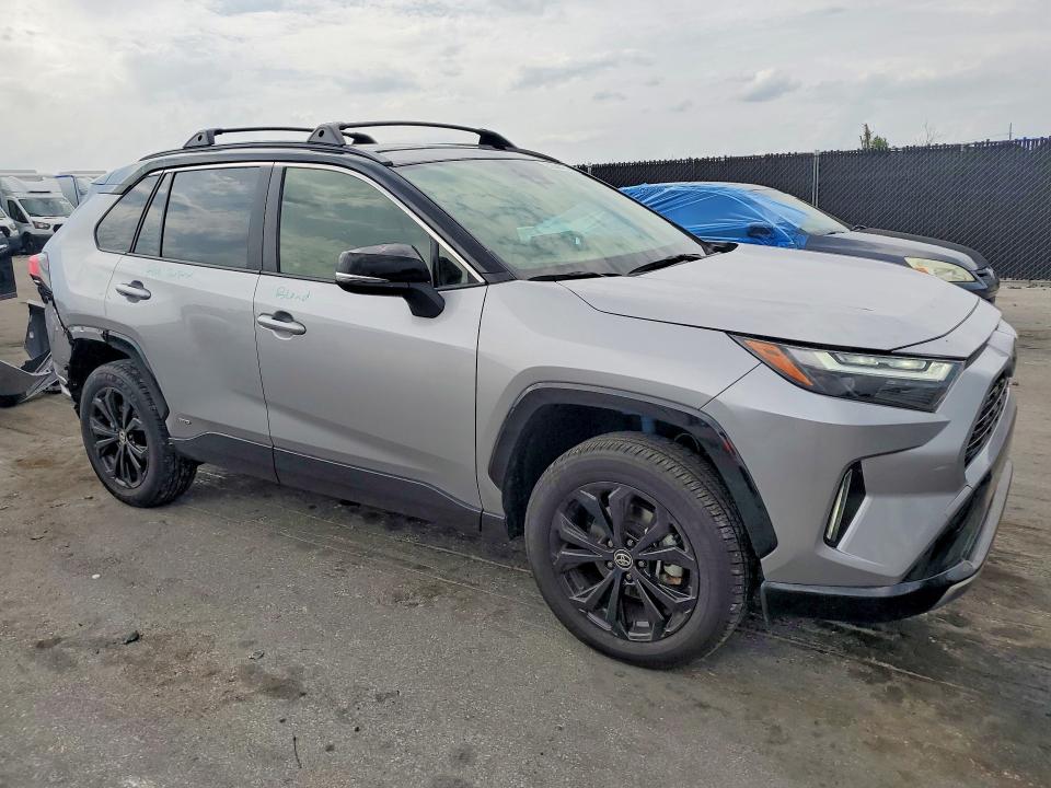 2025 Toyota Rav 4 VIN JTME6RFV2SD578110 COPART salvage auction — REAR END, Fl - Cert Of Title Slvg Rebuildable, sold $14,700 on 2026-07-30 (photo 4)
