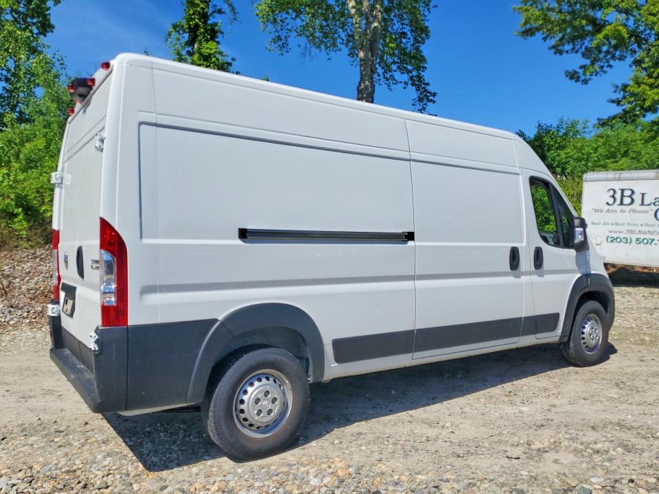 2025 Ram Promaster 3500 VIN 3C6MRVHGXSE546537 COPART salvage auction — MECHANICAL, Nh - Certificate Of Title, sold $24,500 on 2026-07-29 (photo 3)