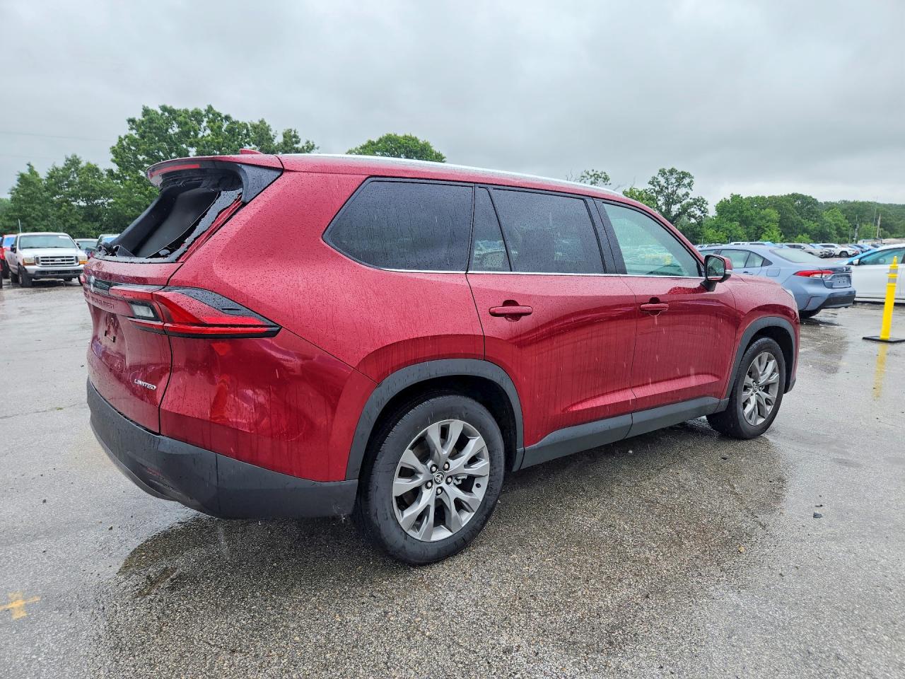 2026 Toyota Highlander VIN 5TDAAAB5XTS120969 COPART salvage auction — Hail, Sc - Salvage Title, sold $32,750 on 2026-07-08 (photo 3)