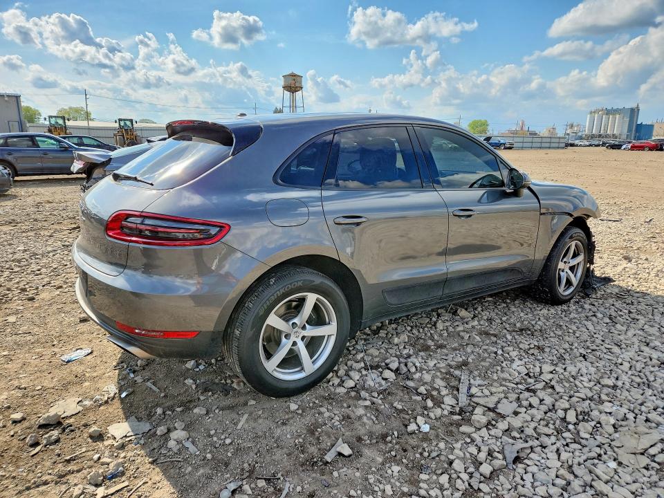 2017 Porsche Macan VIN WP1AA2A51HLB82288 COPART salvage auction — FRONT END, Il - Salvage Certificate, sold $7,700 on 2026-07-24 (photo 3)