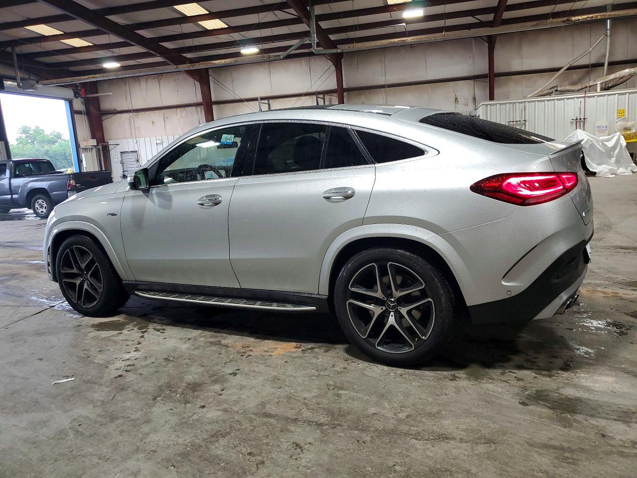 2021 Mercedes-Benz GLE-Class VIN 4JGFD6BB6MA400138 COPART salvage auction — Minor Dent/Scratches, MT - DEALER ONLY CLEAN TITLE (P), sold $48,500 on 2026-07-08 (photo 2)