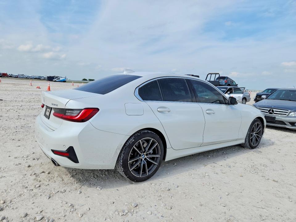 2019 BMW 3er VIN WBA5R1C57KAE82035 COPART salvage auction — REAR END, Tx - Certificate Of Title, sold $7,200 on 2026-07-09 (photo 3)