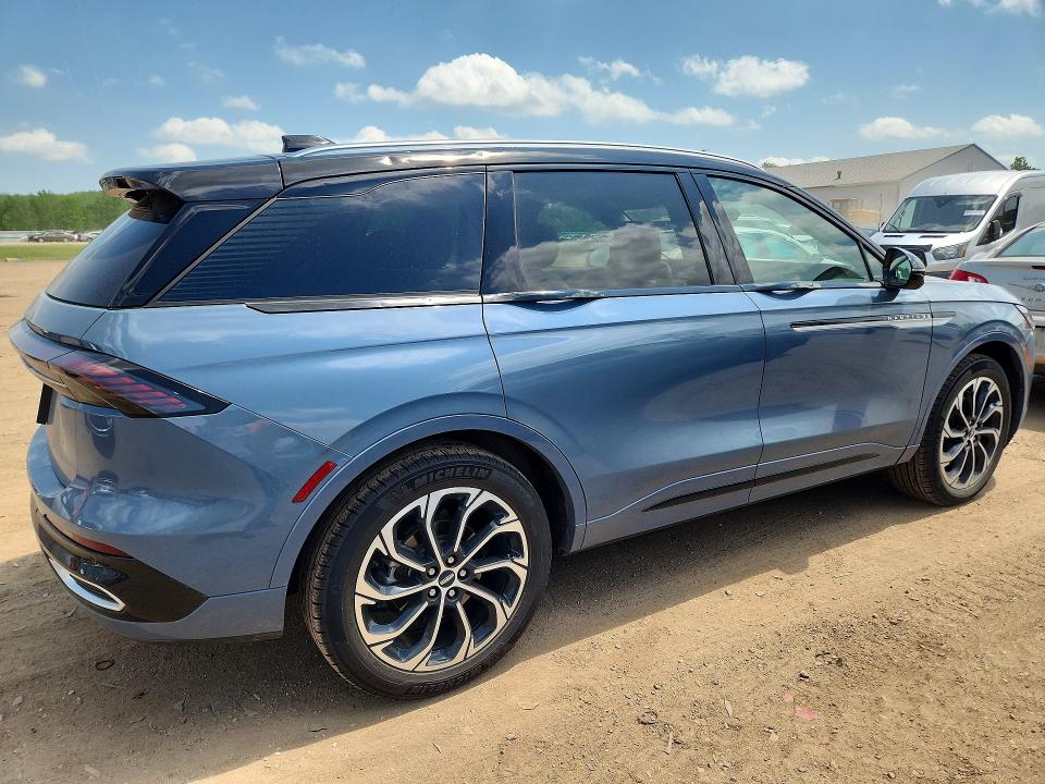 2025 Lincoln VIN 5LMPJ8KA4SJ963005 COPART salvage auction — HAIL, Oh - Cert Of Title-Salvage, sold $25,500 on 2026-07-02 (photo 3)