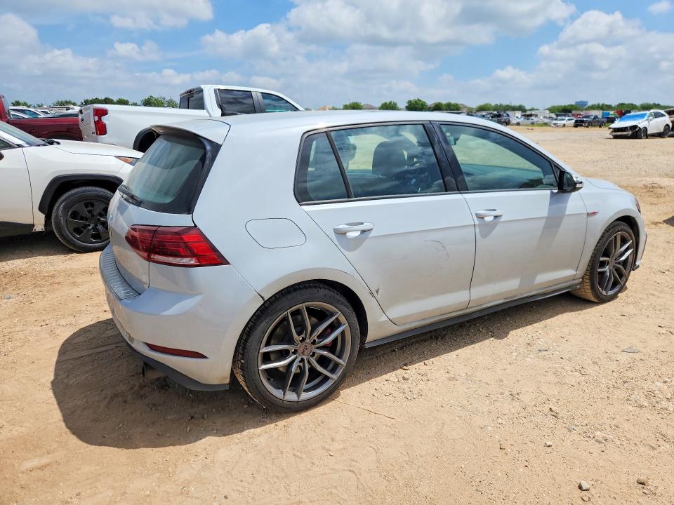 2019 Volkswagen VIN 3VW5T7AUXKM016100 COPART salvage auction — MINOR DENT/SCRATCHES, TX - SALVAGE VEHICLE TITLE, sold $8,500 on 2026-07-30 (photo 3)