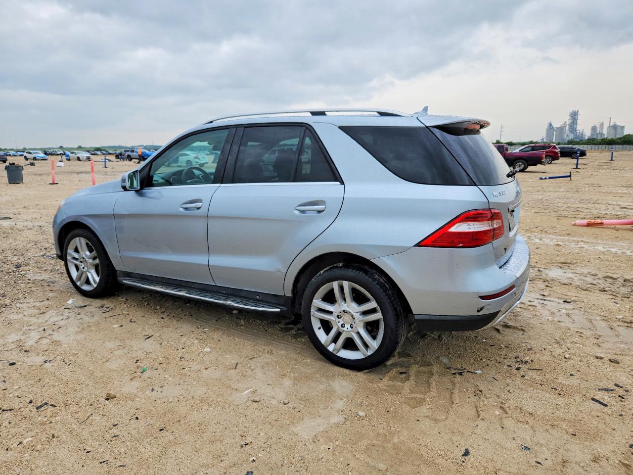 2014 Mercedes-Benz ML-Class VIN 4JGDA2EB2EA325072 COPART salvage auction — Minor Dent/Scratches, FL - CERTIFICATE OF TITLE, sold $2,200 on 2026-07-02 (photo 2)