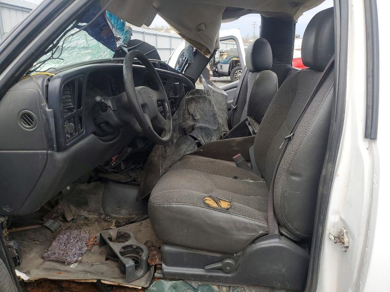 2003 Chevrolet Silverado VIN 1GCHK24133E270858 COPART salvage auction — ALL OVER, On - Permit Irrepairable, sold $225 on 2026-07-02 (photo 7)