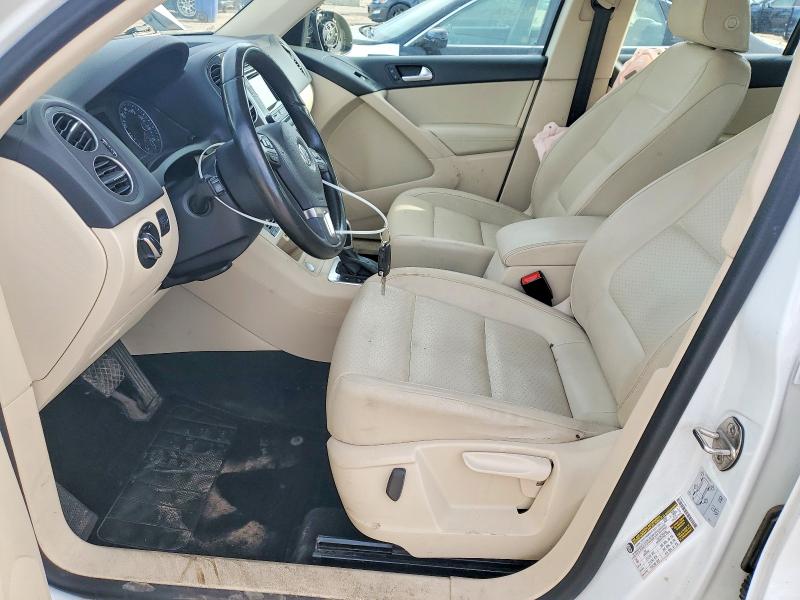 2016 Volkswagen Tiguan VIN WVGBV7AX2GW611858 COPART salvage auction — SIDE, Il - Salvage Certificate, sold $2,600 on 2026-07-07 (photo 7)