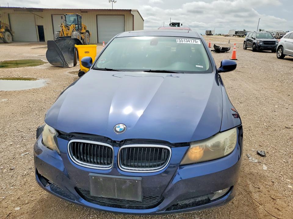 2011 BMW 3er VIN WBAPH5G56BNM76245 COPART salvage auction — FRONT END, TX - SALVAGE VEHICLE TITLE, sold $550 on 2026-07-08 (photo 5)