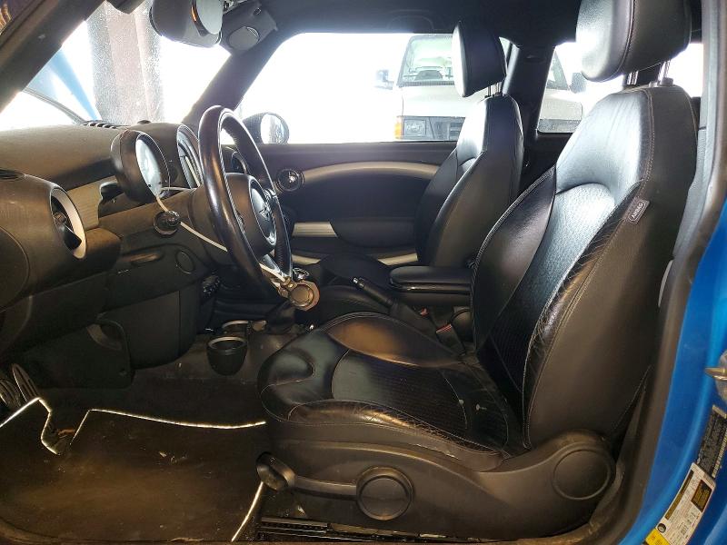 2011 Mini Cooper VIN WMWZG3C52BTY31381 COPART salvage auction — MINOR DENT/SCRATCHES, CA - DIS/DLR/EXP APP FOR DUP CLEAN, sold $125 on 2026-07-16 (photo 7)