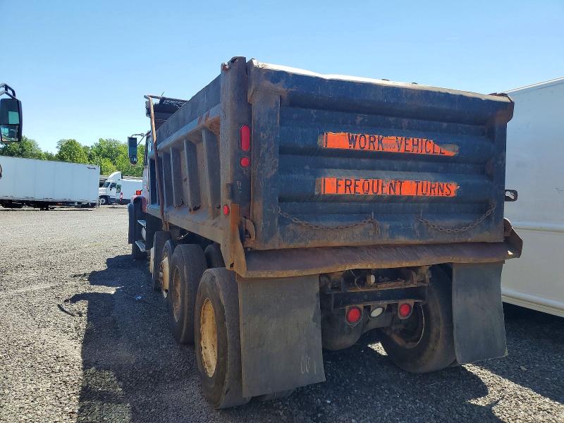 2000 Volvo Convention VIN 4V5JC2UF6YN869285 COPART salvage auction — MINOR DENT/SCRATCHES, Va - Certificate Of Title, sold $11,500 on 2026-07-08 (photo 3)