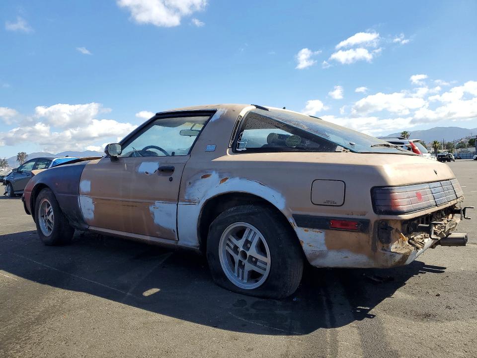 1983 Mazda Rx-7 VIN JM1FB3311D0722268 COPART salvage auction — MINOR DENT/SCRATCHES, Ca - Dis/Dlr/Exp Only Clean Title, sold $250 on 2026-07-29 (photo 2)