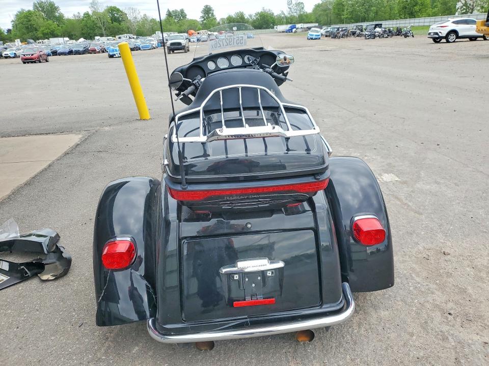 2017 Harley-davidson Fl VIN 1HD1MAD19HB857739 COPART salvage auction — ROLLOVER, Ny - Mv-907A Salvage Certificate, sold $6,300 on 2026-07-22 (photo 4)