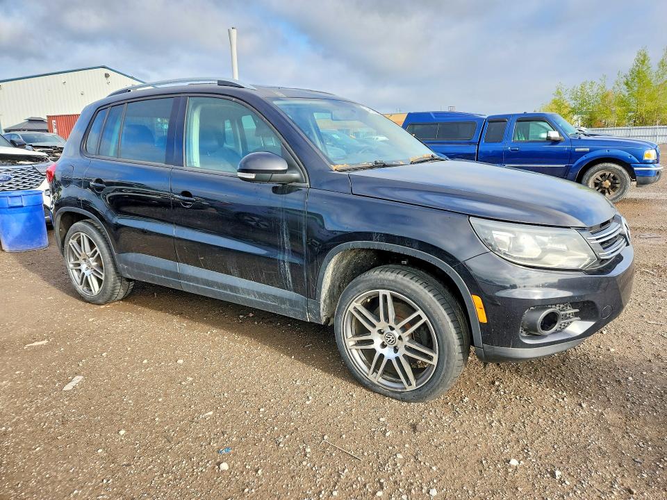 2015 Volkswagen Tiguan VIN WVGJV7AX6FW600629 COPART salvage auction — REAR END, On - Permit Salvage (P), sold $300 on 2026-07-28 (photo 4)