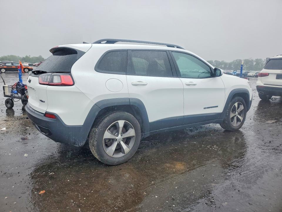 2018 Jeep Cherokee VIN 1C4PJMCX3LD628885 COPART salvage auction — NORMAL WEAR, Fl - Certificate Of Title, sold $5,500 on 2026-08-05 (photo 3)