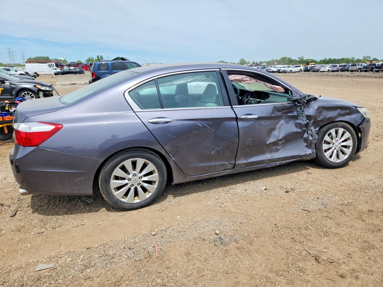 2015 Honda Accord VIN 1HGCR2F76FA269353 COPART salvage auction — Side, IL - SALVAGE CERTIFICATE, sold $1,200 on 2026-07-09 (photo 3)