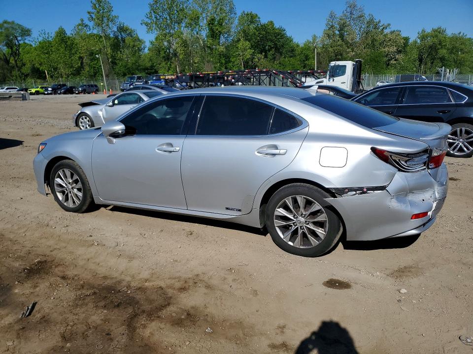 2013 Lexus ES VIN JTHBW1GG7D2015393 COPART salvage auction — REAR END, Md - Cert Of Salvage > 75% Damage, sold $400 on 2026-07-23 (photo 2)