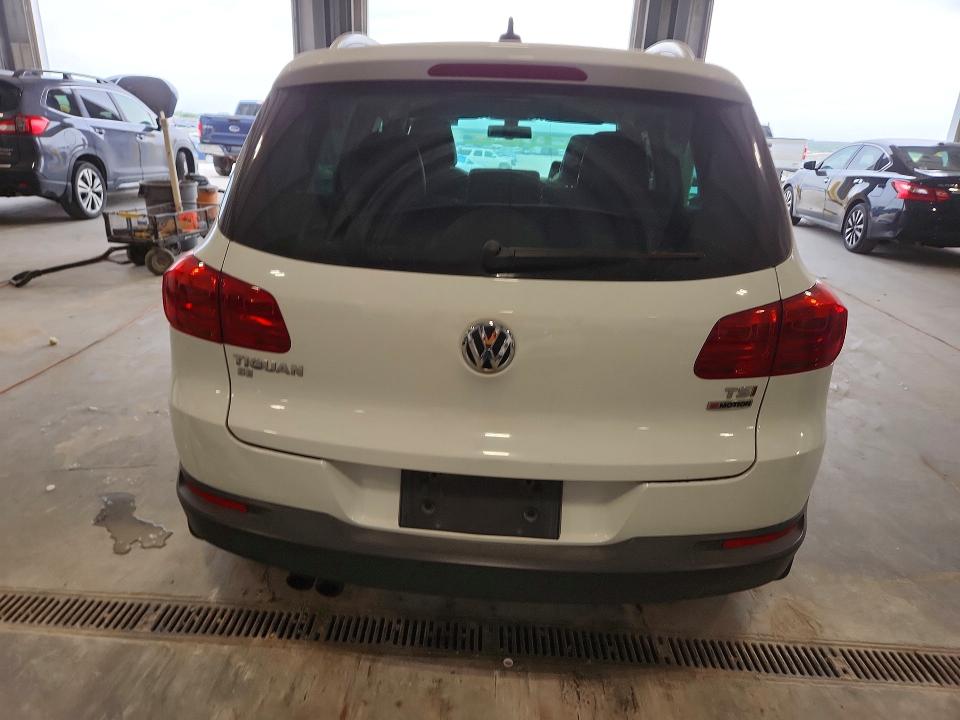 2016 Volkswagen Tiguan VIN WVGBV7AX2GW574875 COPART salvage auction — FRONT END, Ne - Cert Of Title-Salvage, sold $225 on 2026-07-28 (photo 6)