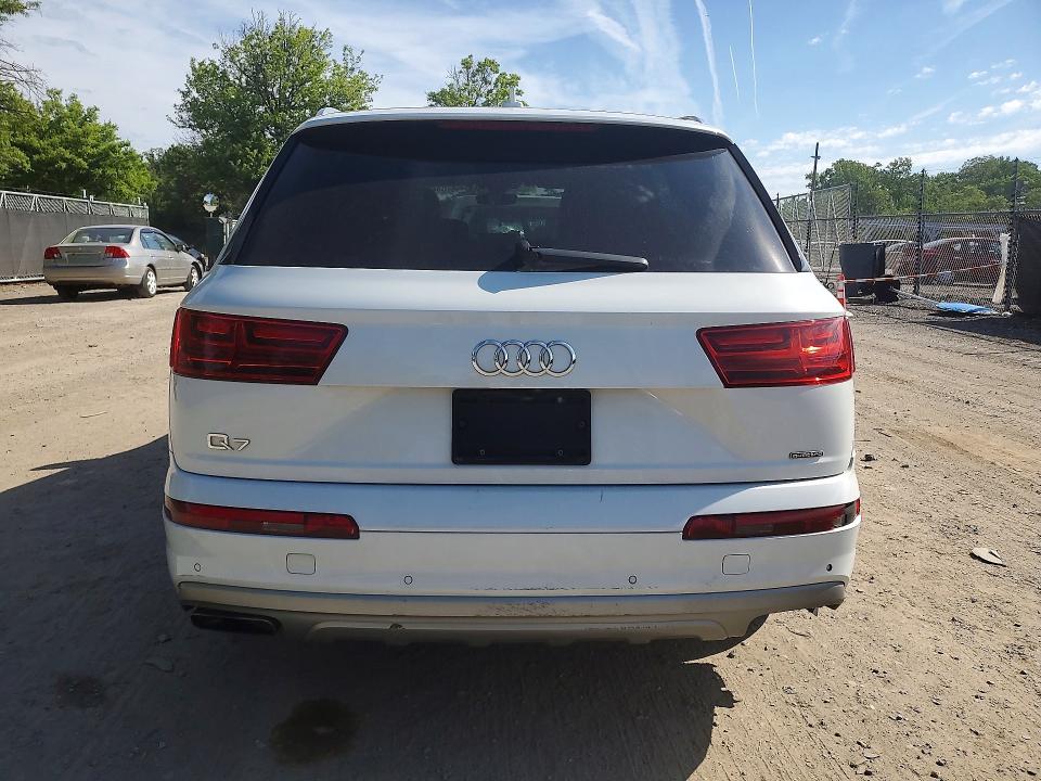 2017 Audi Q7 VIN WA1AHAF77HD045829 COPART salvage auction — NORMAL WEAR, Md - Certificate Of Title, sold $2,750 on 2026-07-02 (photo 6)