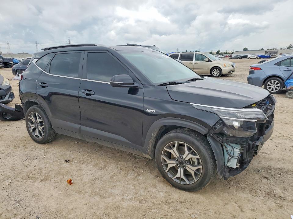 2023 Kia Seltos VIN KNDERCAA8P7438531 COPART salvage auction — REAR END, Tx - Salvage Vehicle Title, sold $8,900 on 2026-07-17 (photo 4)