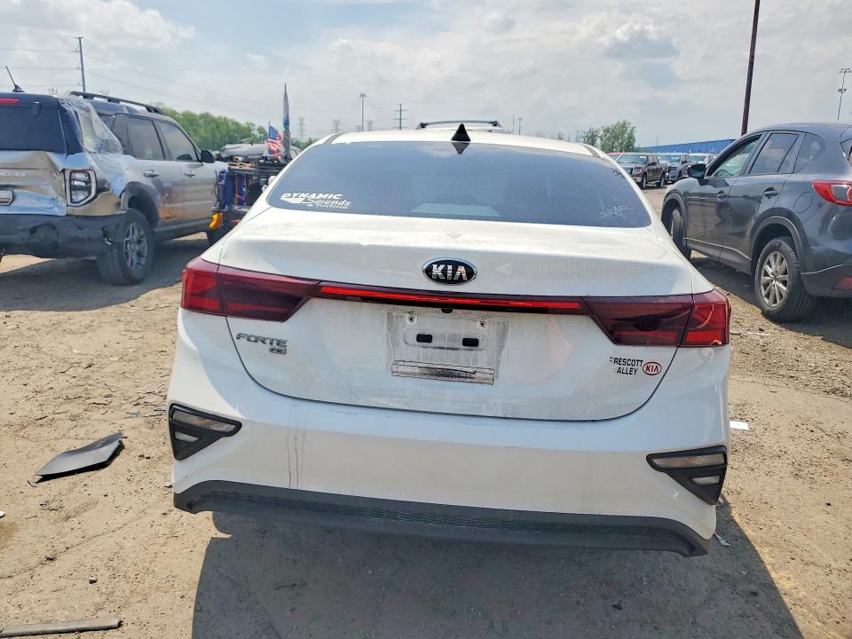2021 Kia Forte VIN 3KPF24AD1ME319871 COPART salvage auction — FRONT END, Mi - Scrap Certificate Of Title, sold $2,650 on 2026-07-10 (photo 6)