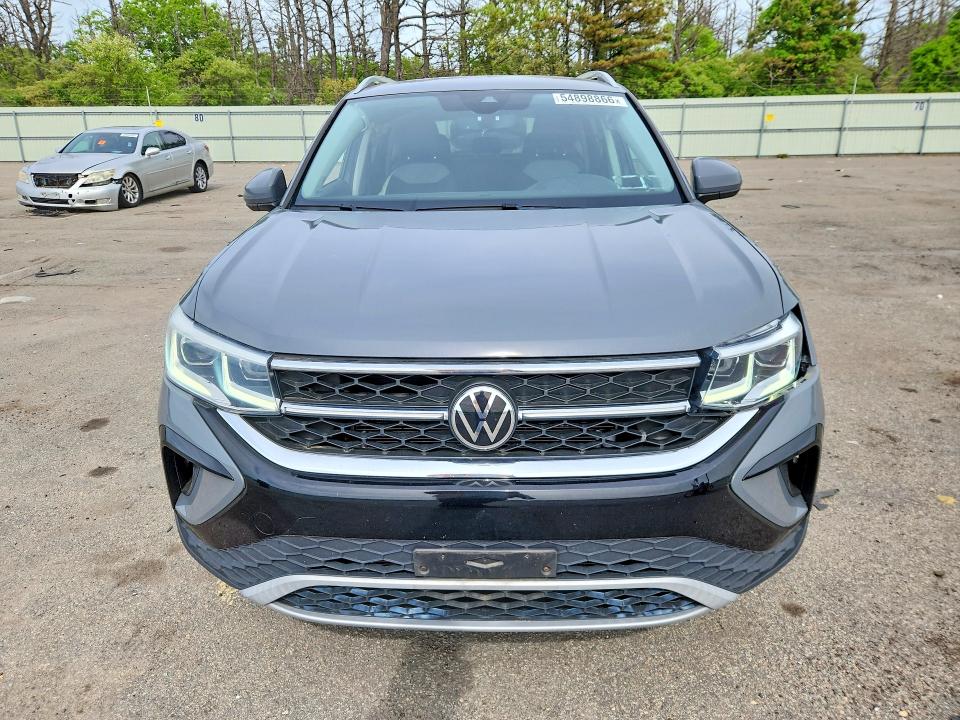 2022 Volkswagen Taos VIN 3VVJX7B21NM019640 COPART salvage auction — SIDE, NY - MV907A-PARTS ONLY, sold $7,200 on 2026-08-19 (photo 5)