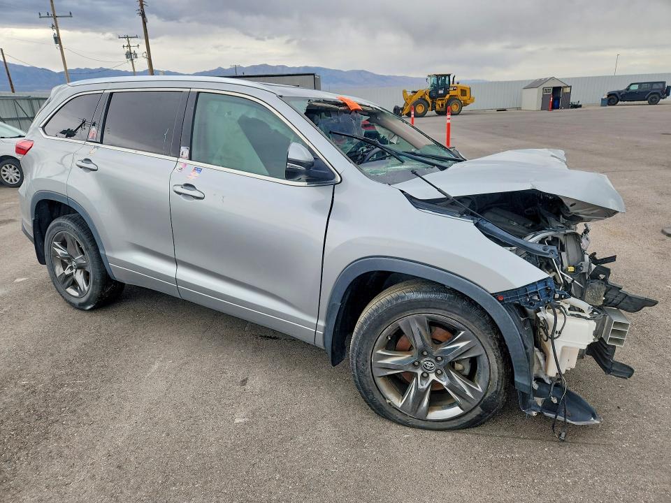 2018 Toyota Highlander VIN 5TDDZRFH7JS809020 COPART salvage auction — FRONT END, Ut - Salvage Certificate, sold $3,750 on 2026-07-17 (photo 4)