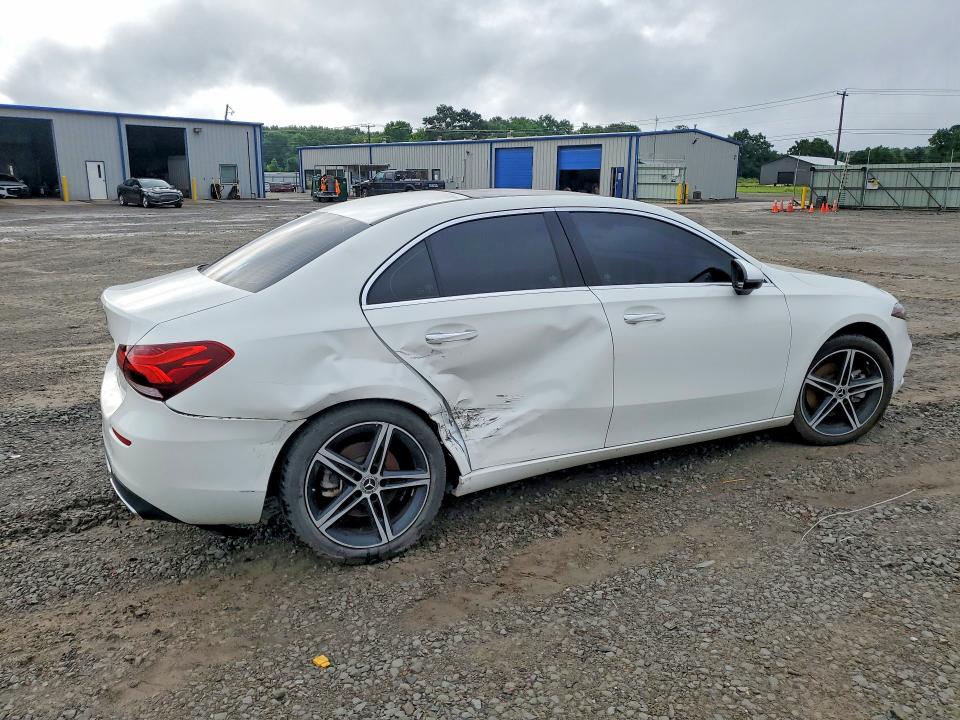 2019 Mercedes-benz A-class VIN WDD3G4EB7KW000724 COPART salvage auction — SIDE, Ar - Certificate Of Title, sold $8,600 on 2026-07-29 (photo 3)