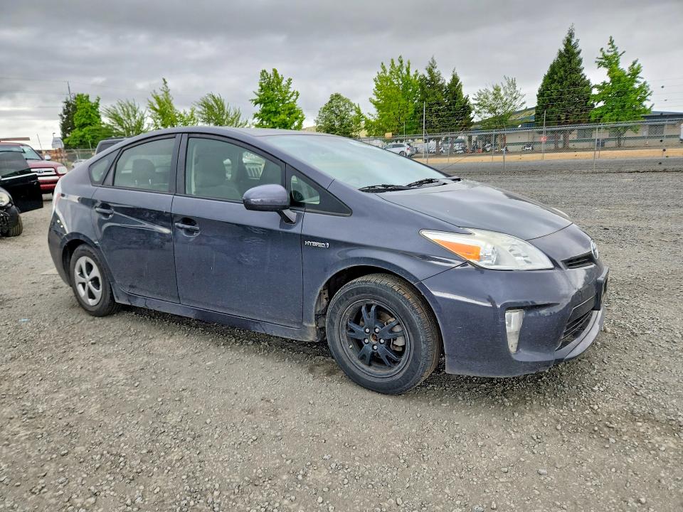 2014 Toyota Prius VIN JTDKN3DU8E0384464 COPART salvage auction — SIDE, Or - Salvage Title Certificate, sold $2,950 on 2026-07-28 (photo 4)