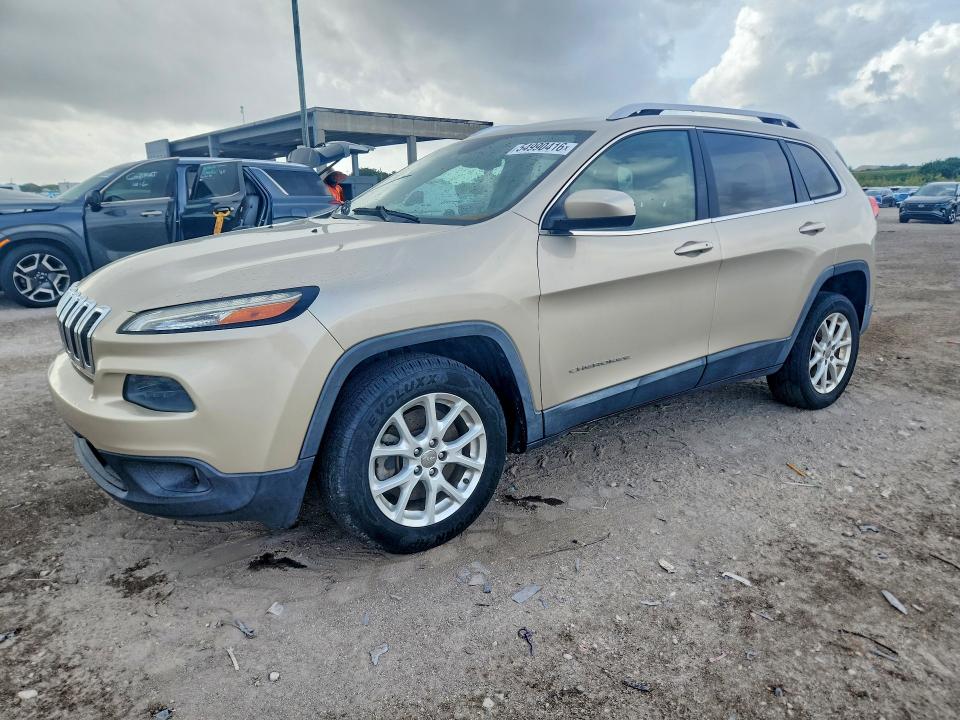 2014 Jeep Cherokee VIN 1C4PJLCB8EW252934 COPART salvage auction — MINOR DENT/SCRATCHES, Fl - Certificate Of Title (P), sold $500 on 2026-07-09 (photo 1)