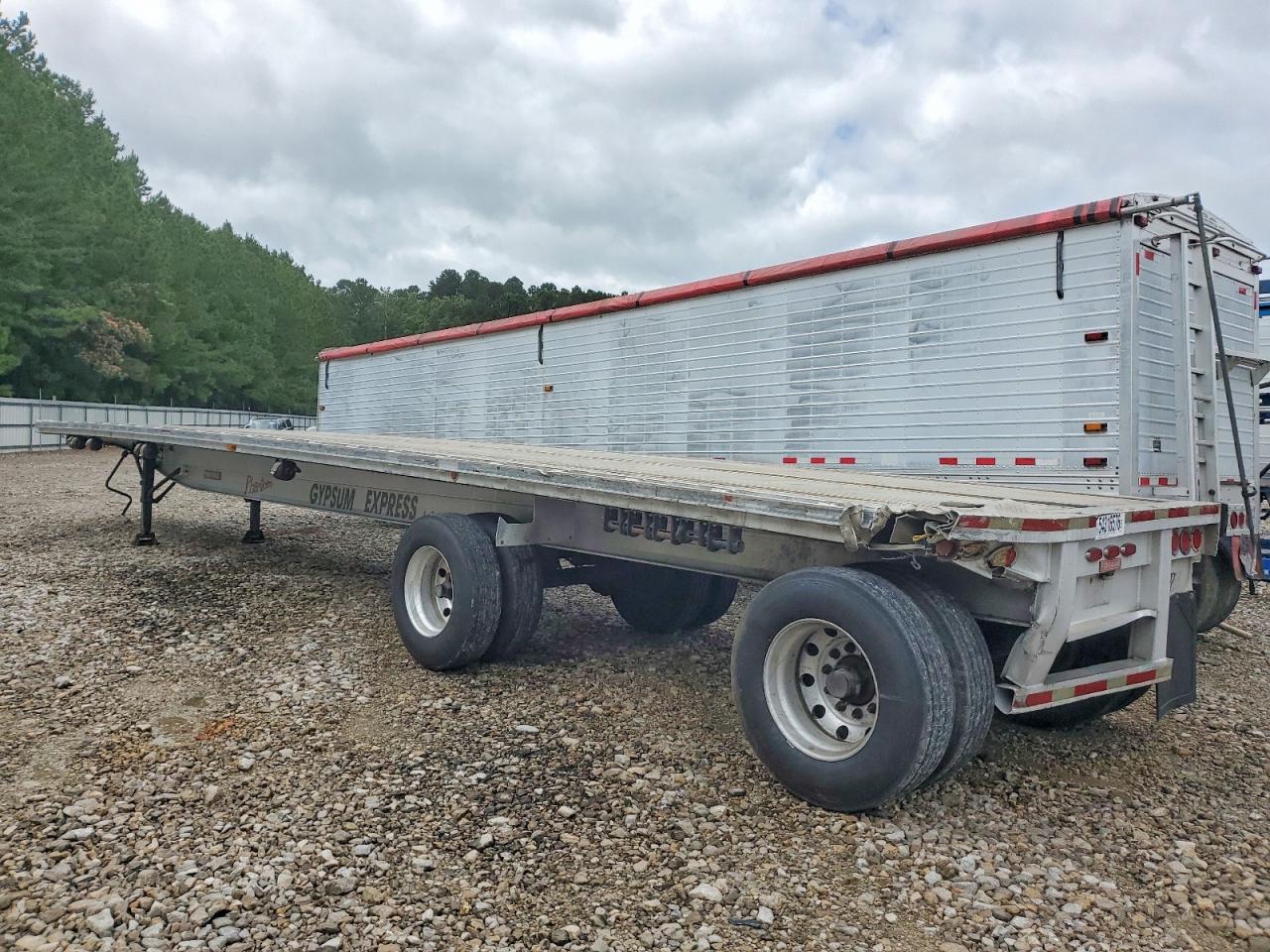 2007 Tvr Fb VIN 1R1F348227K570450 COPART salvage auction — Rear End, MS - CERT OF TITLE-SALVAGED, sold $2,800 on 2026-06-25 (photo 3)