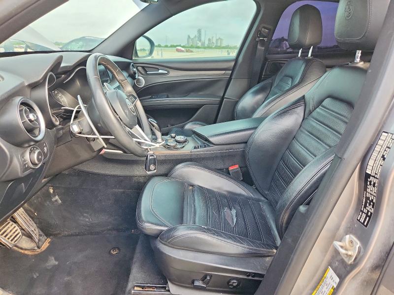 2018 Alfa romeo Stelvio VIN ZASFAKNN8J7B80173 COPART salvage auction — FRONT END, Tx - Salvage Vehicle Title, sold $2,200 on 2026-07-30 (photo 7)