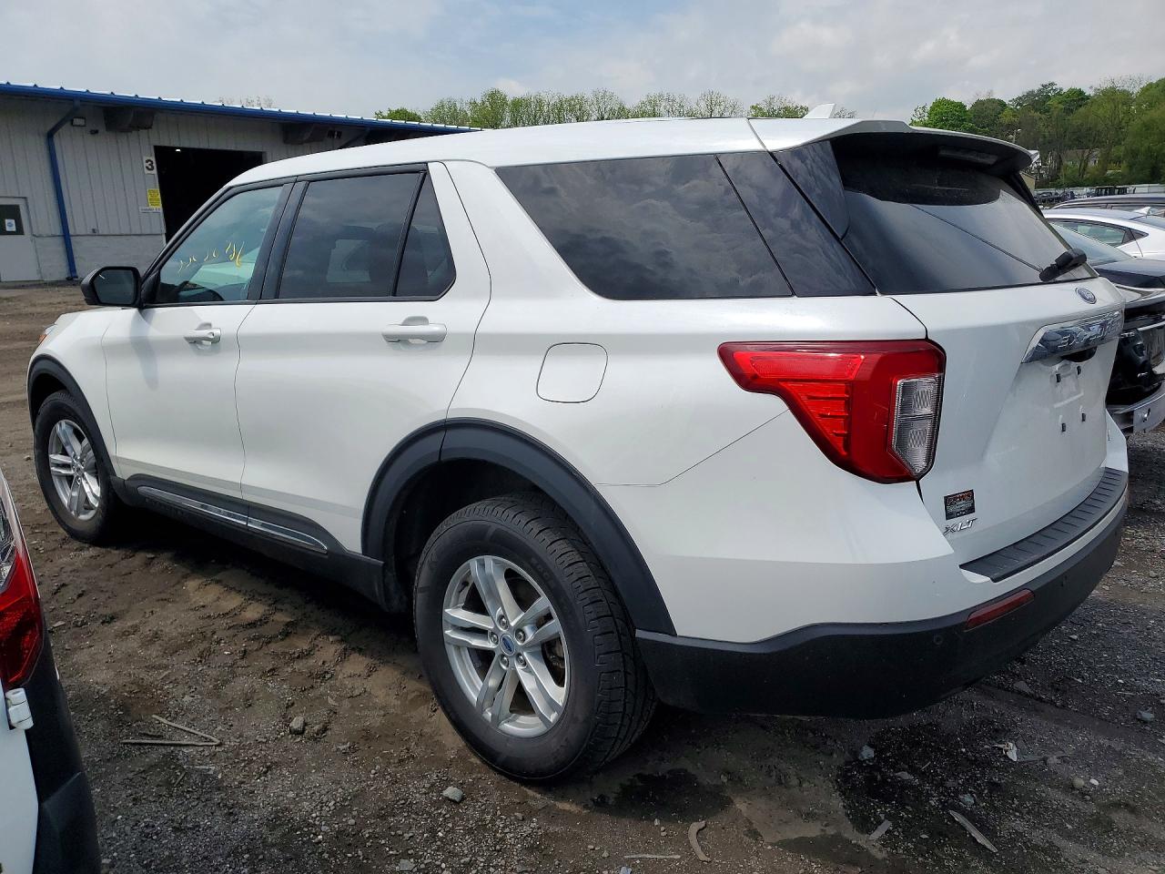 2023 Ford Explorer VIN 1FMSK8DH2PGB44373 COPART salvage auction — Mechanical, NY - CERTIFICATE OF TITLE, sold $18,100 on 2026-07-09 (photo 2)