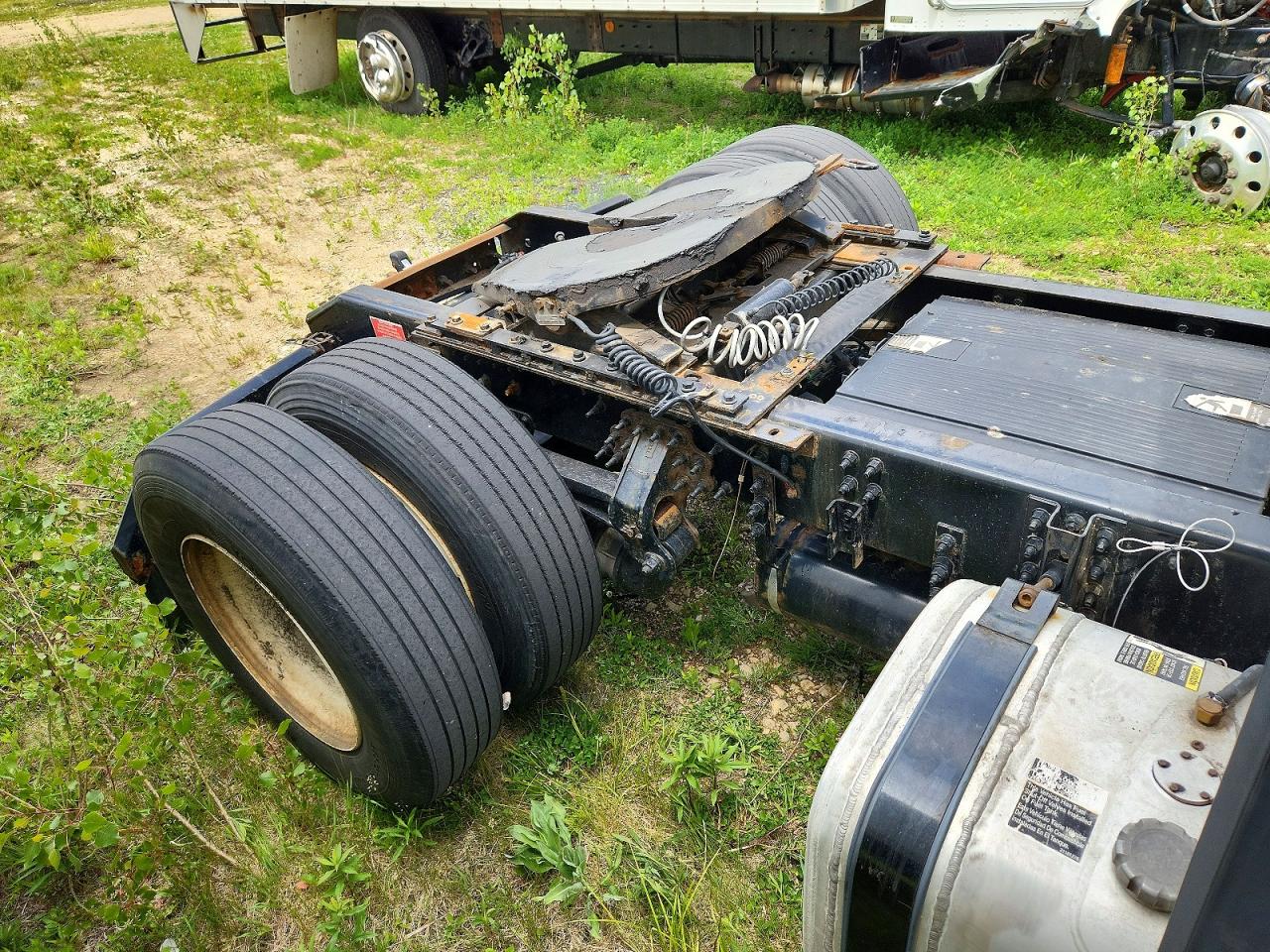 2016 Volvo VNL VIN 4V4N39TG2GN965499 COPART salvage auction — Normal Wear, IN - CERTIFICATE OF TITLE, sold $5,000 on 2026-06-30 (photo 6)
