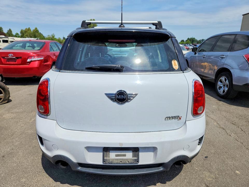 2012 Mini Cooper VIN WMWZC5C52CWL59836 COPART salvage auction — MINOR DENT/SCRATCHES, Or - Certificate Of Title, sold $1,000 on 2026-08-17 (photo 6)