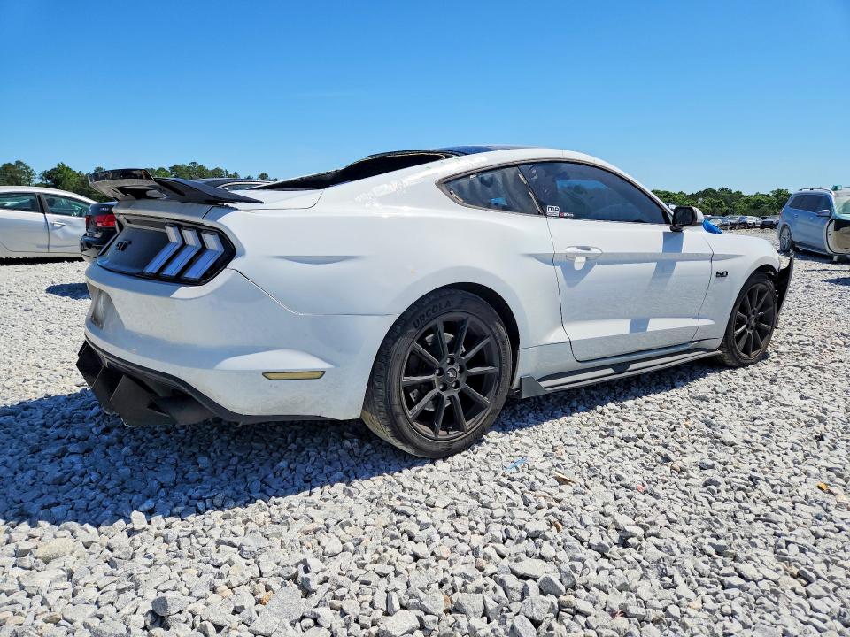 2016 Ford Mustang VIN 1FA6P8CF2G5288921 COPART salvage auction — ROLLOVER, GA - CERT OF TITLE-SALVAGE, sold $7,200 on 2026-07-09 (photo 3)