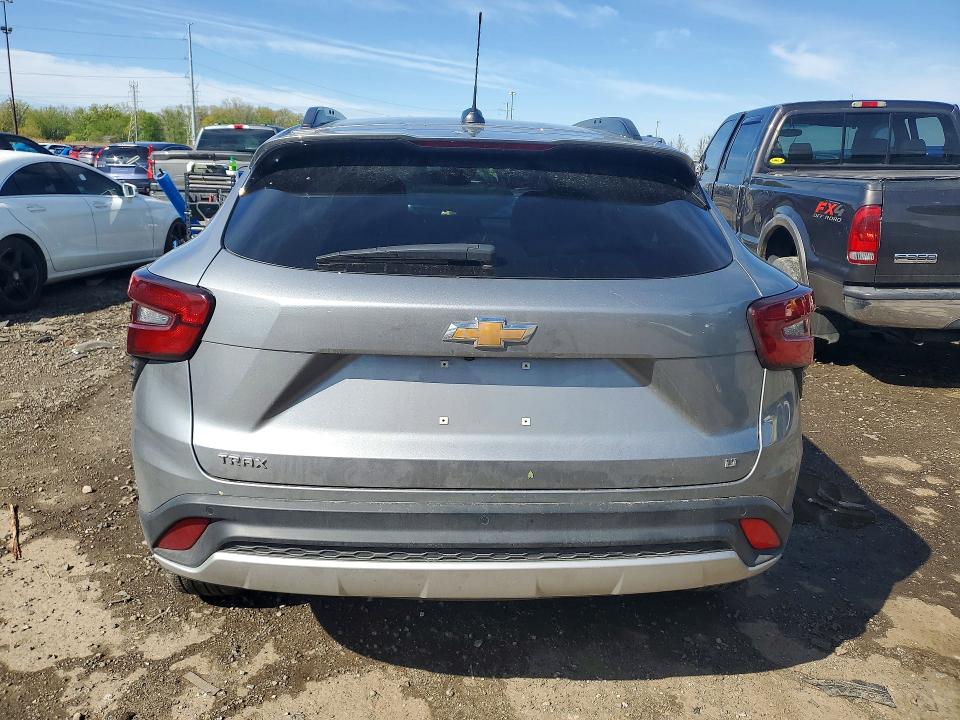 2025 Chevrolet VIN KL77LHEP5SC312033 COPART salvage auction — SIDE, Mi - Cert Of Title-Salvage Vehicle, sold $6,700 on 2026-07-17 (photo 6)
