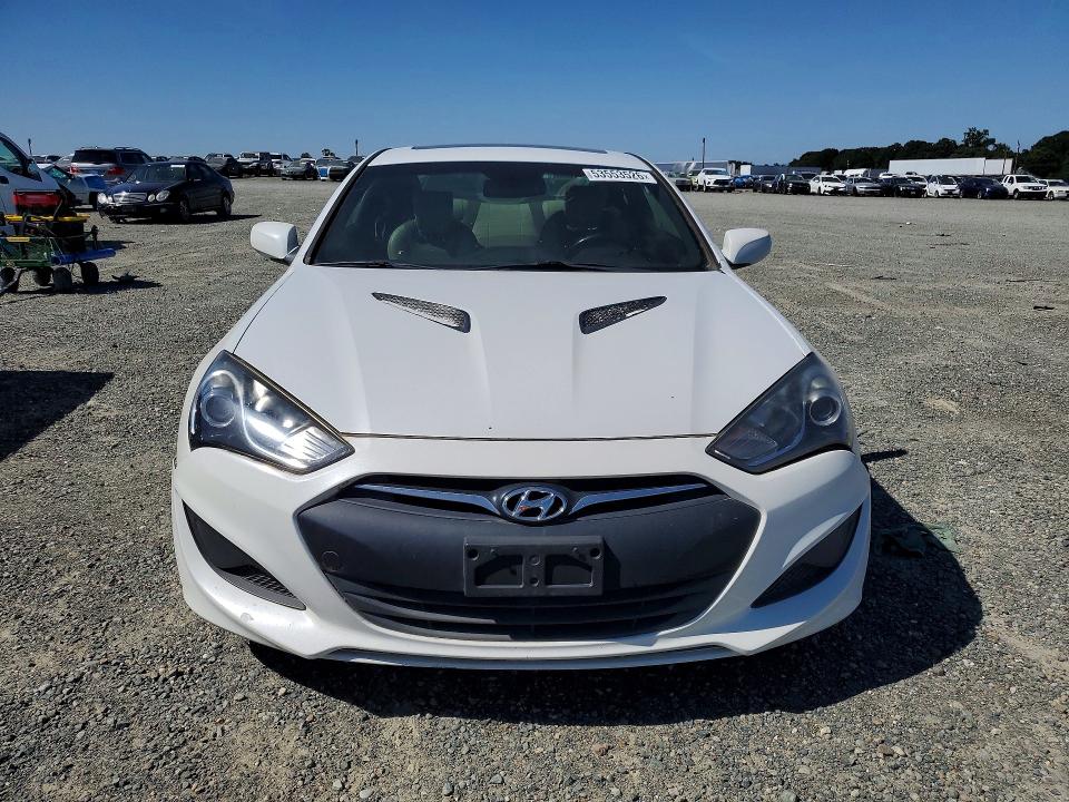 2013 Hyundai Genesis VIN KMHHT6KD5DU105155 COPART salvage auction — NORMAL WEAR, Ca - Dis/Dlr/Exp Only Clean Title (P), sold $475 on 2026-07-02 (photo 5)