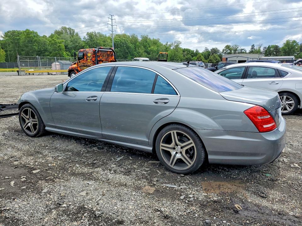 2011 Mercedes-benz S-klasse VIN WDDNG7BBXBA375891 COPART salvage auction — FRONT END, Md - Cert Of Salvage > 75% Damage, sold $250 on 2026-07-24 (photo 2)