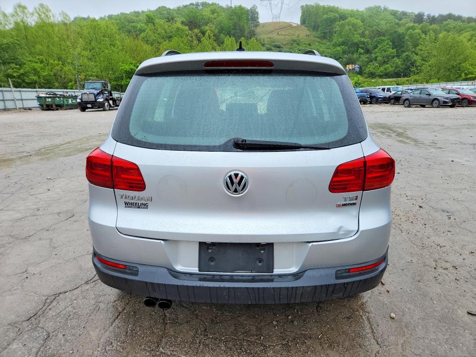2017 Volkswagen VIN WVGBV7AX3HK013626 COPART salvage auction — MINOR DENT/SCRATCHES, Wv - Certificate Of Title (P), sold $3,800 on 2026-07-28 (photo 6)