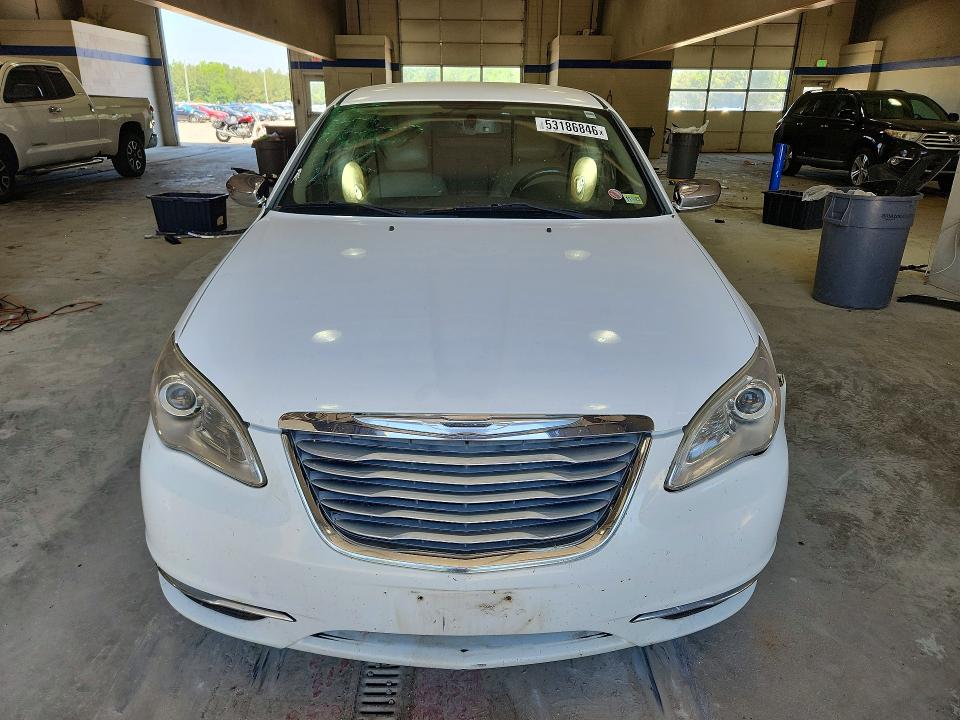 2013 Chrysler VIN 1C3CCBCG1DN523937 COPART salvage auction — SIDE, VA - CERT OF TITLE - SALVAGE, sold $350 on 2026-07-02 (photo 5)