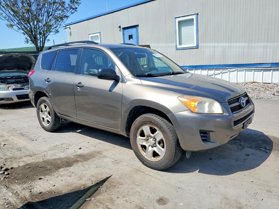 2009 Toyota Rav4 VIN JTMBF33VX9D021153 COPART salvage auction — REAR END, PA - CERTIFICATE OF SALVAGE, sold $775 on 2026-07-29 (photo 4)
