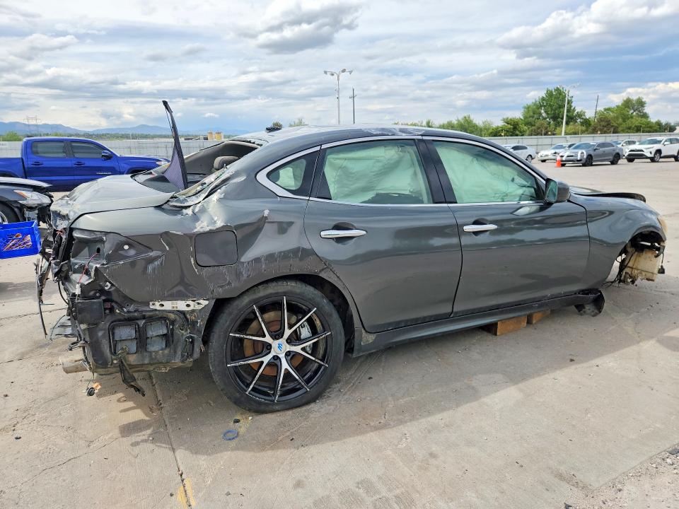 2011 Infiniti M VIN JN1BY1AP9BM324419 COPART salvage auction — ROLLOVER, Co - Non-Repairable Cert Of Title, sold $275 on 2026-07-15 (photo 3)