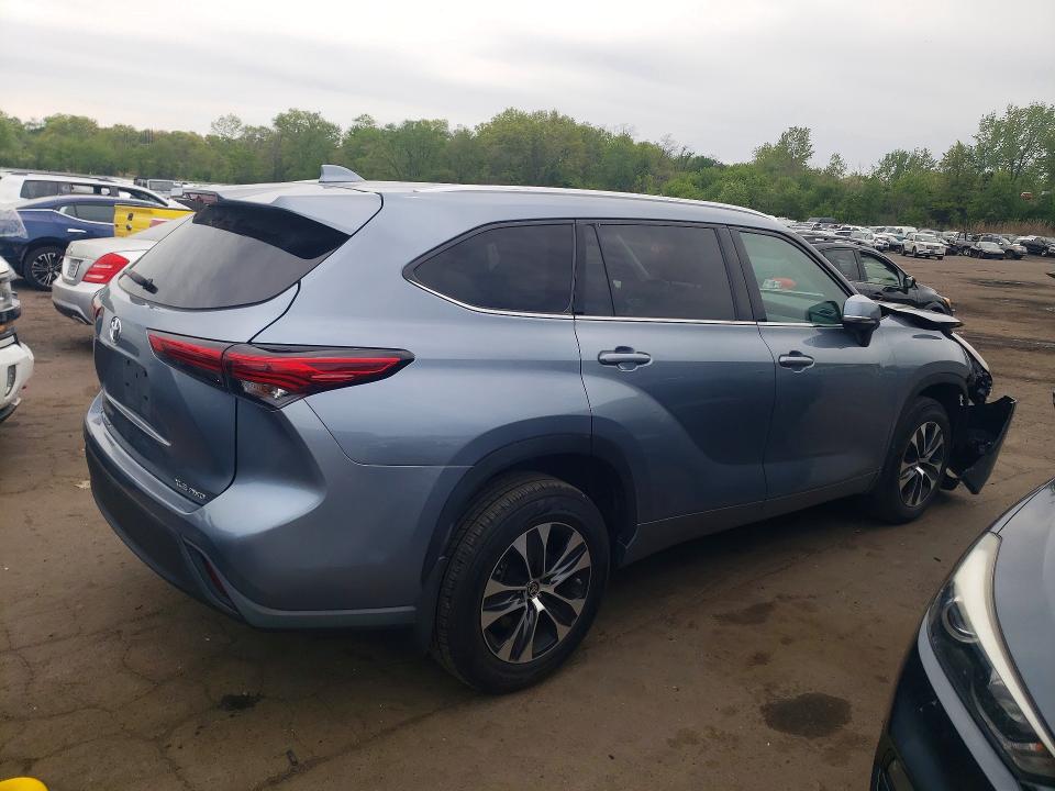 2020 Toyota Highlander VIN 5TDGZRBH0LS029835 COPART salvage auction — FRONT END, CT - CERT OF TITLE-SALVAGE, sold $12,900 on 2026-07-07 (photo 3)