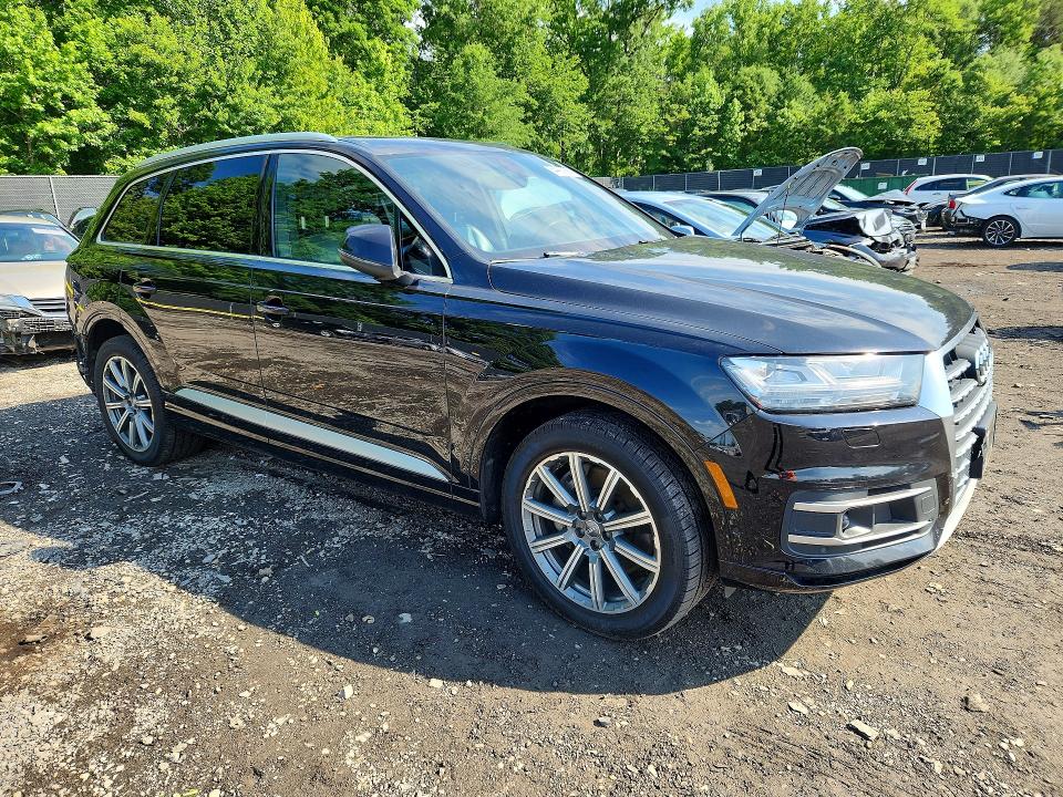 2019 Audi Q7 VIN WA1LHBF74KD021462 COPART salvage auction — REAR END, ID - SALVAGE CERTIFICATE OF TITLE, sold $7,700 on 2026-07-31 (photo 4)